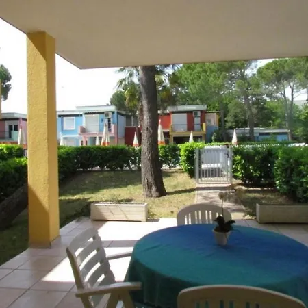公寓 Homely Apartment With Private Garden *